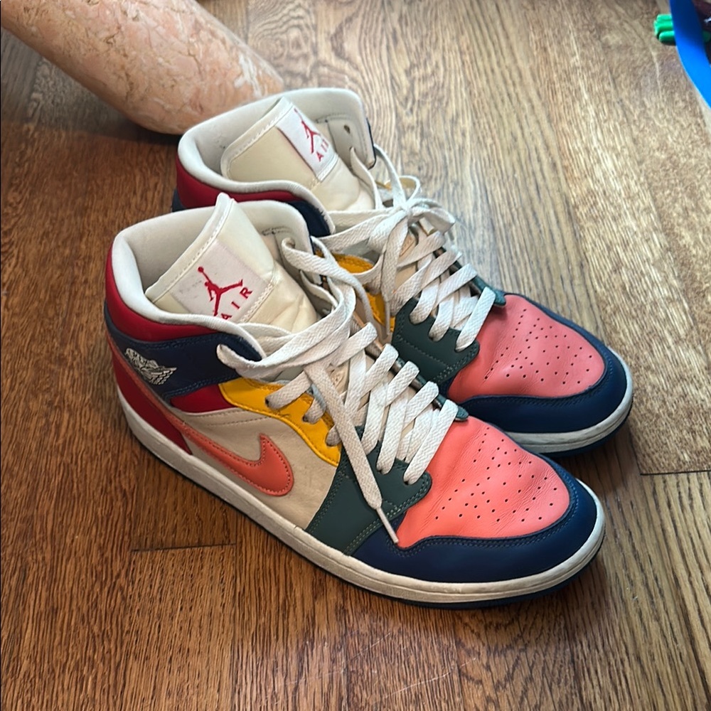 Nike Multicolor Athletic Shoes